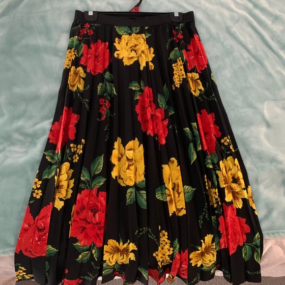 Pretty flower print design midi skirt size 12 UK / 40 EU - Picture 3 of 8